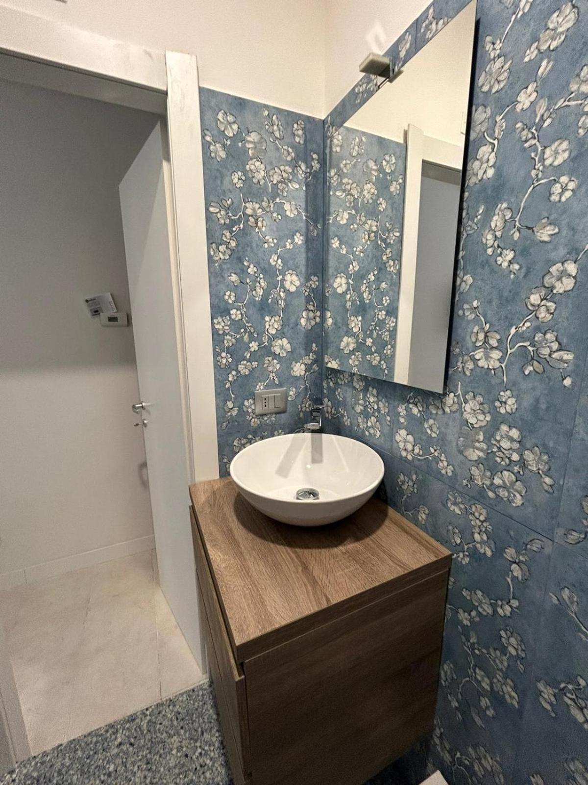Elegant Studio Милано Екстериор снимка