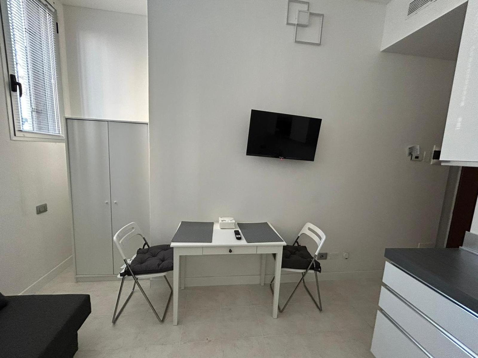 Elegant Studio Милано Екстериор снимка
